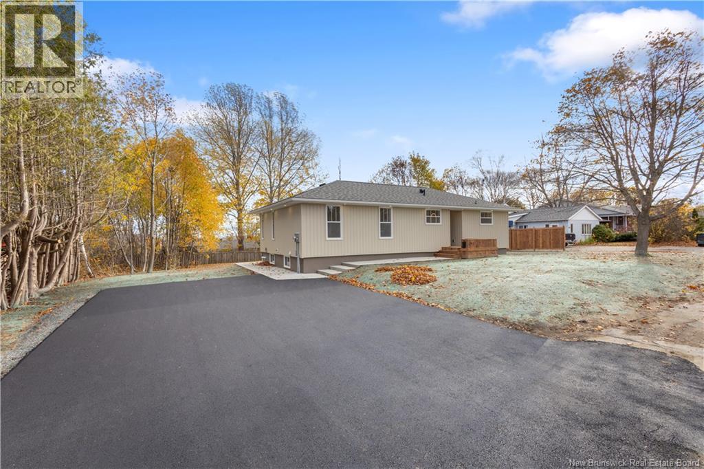 292 Beechwood Drive, Miramichi, New Brunswick E1V 1C9 - Photo 3 - NB129283