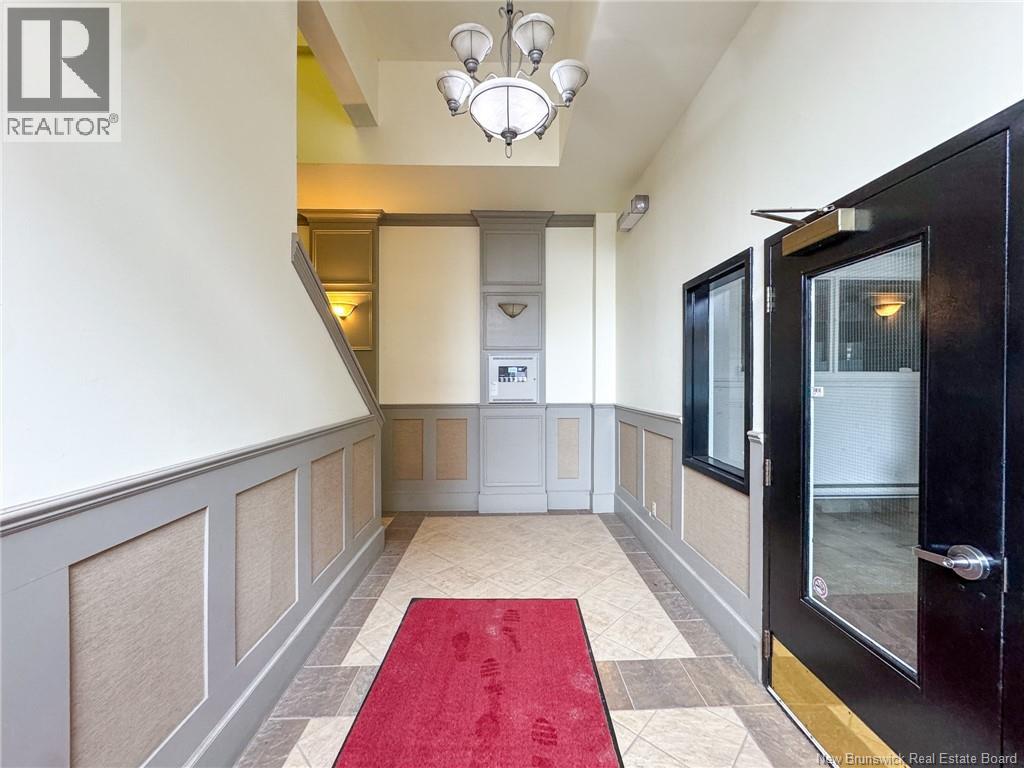 7 Alma Street, Moncton, New Brunswick E1C 4Y2 - Photo 3 - NB129434