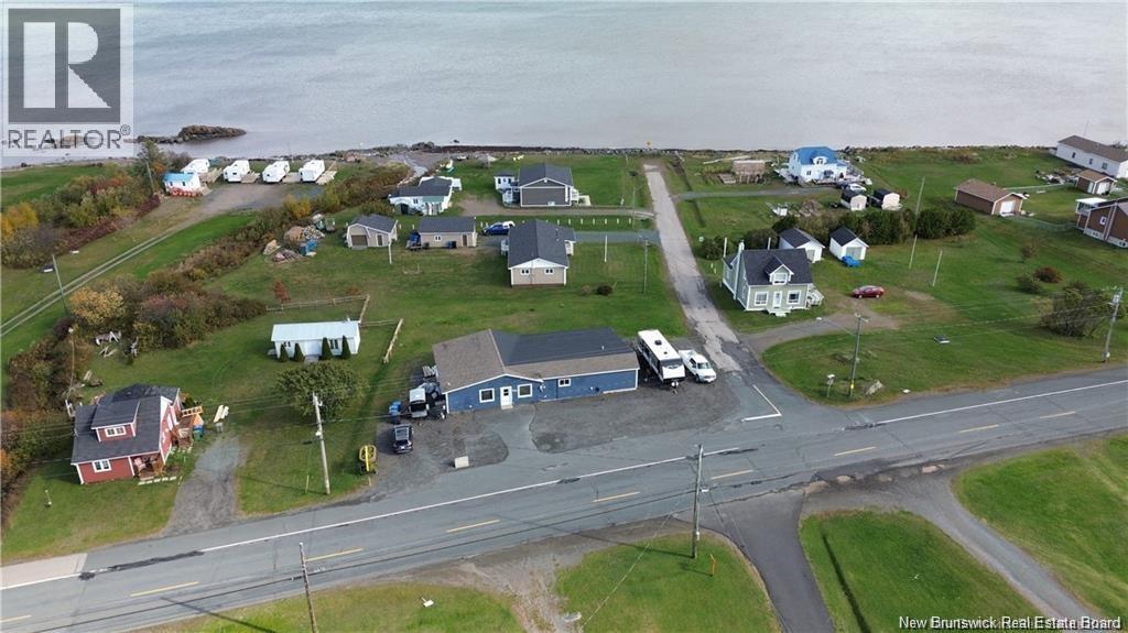 563 Rue Principale, Pointe-Verte, New Brunswick  E8J 3A2 - Photo 4 - NB129393