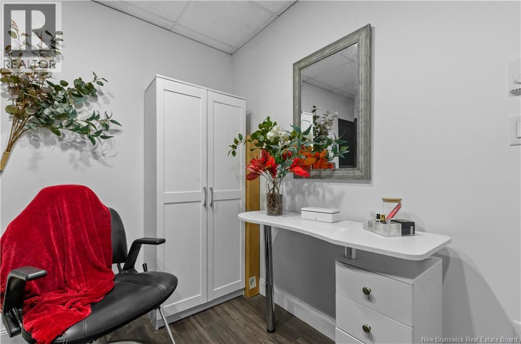 215 Queen Street, Fredericton, New Brunswick  E3B 0Y2 - Photo 16 - NB128830
