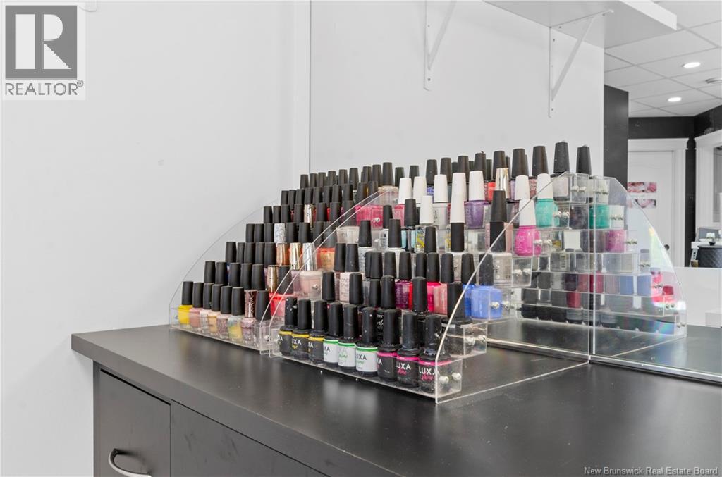 215 Queen Street, Fredericton, New Brunswick  E3B 0Y2 - Photo 19 - NB128830