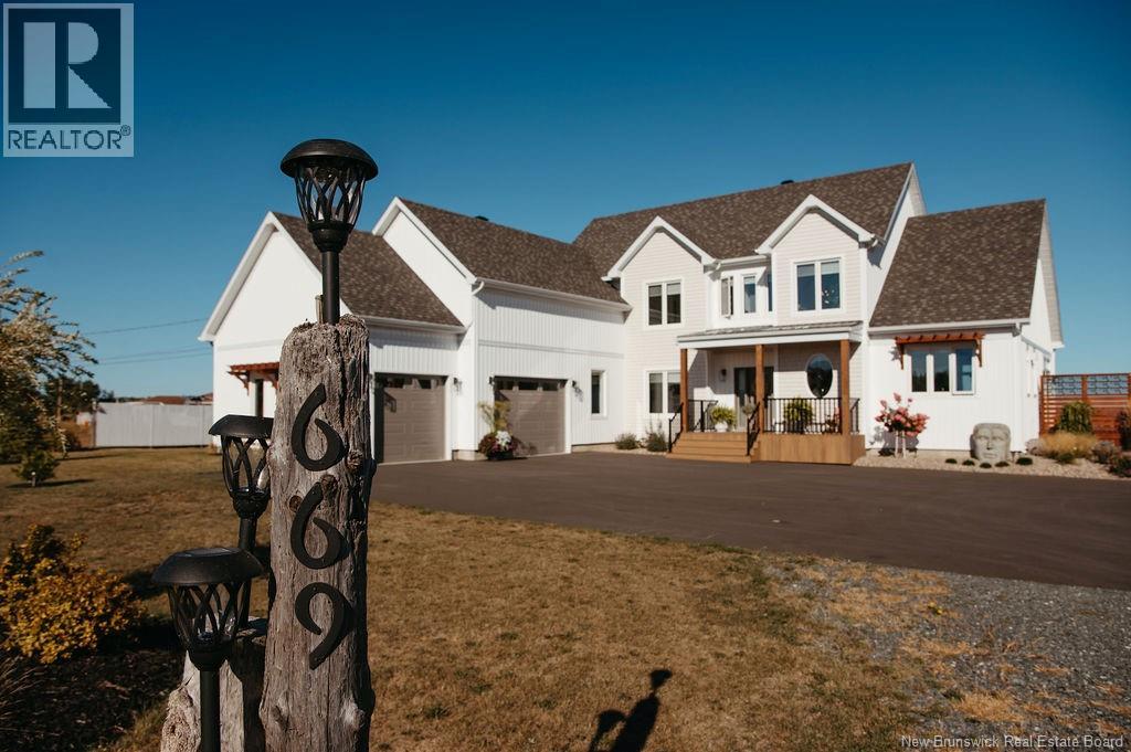 669 Principale Street, Petit-Rocher, New Brunswick E8J 3A1 - Photo 2 - NB129522