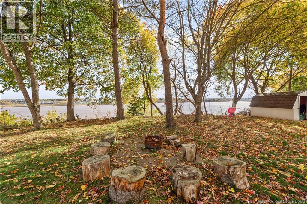 244 Salisbury Road, Moncton, New Brunswick E1E 1A7 - Photo 3 - NB128999