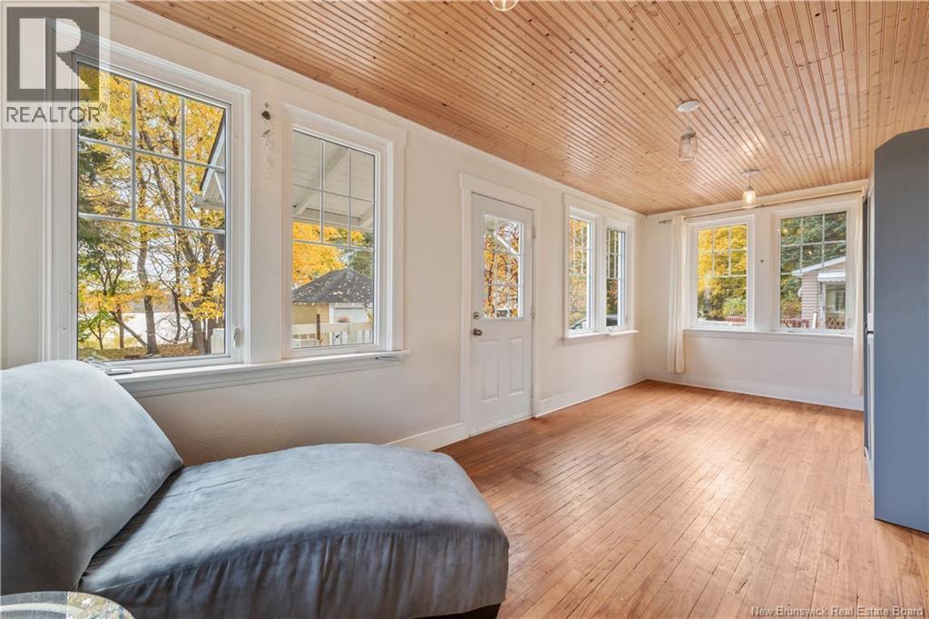 244 Salisbury Road, Moncton, New Brunswick E1E 1A7 - Photo 6 - NB128999