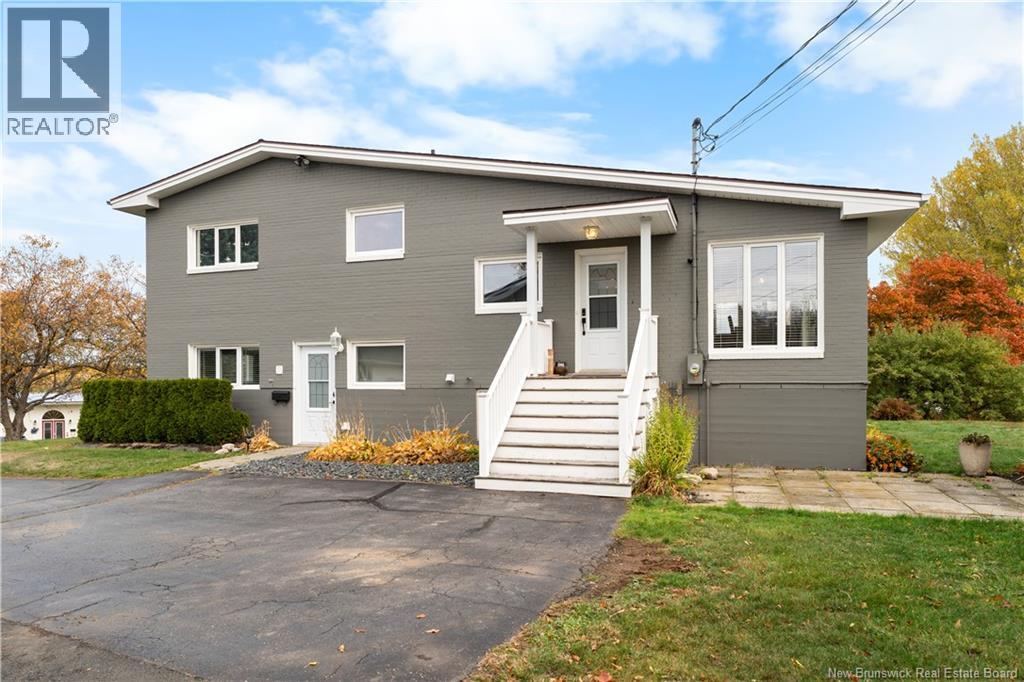 125 Roche, Bathurst, New Brunswick  E2A 3E5 - Photo 4 - NB129567