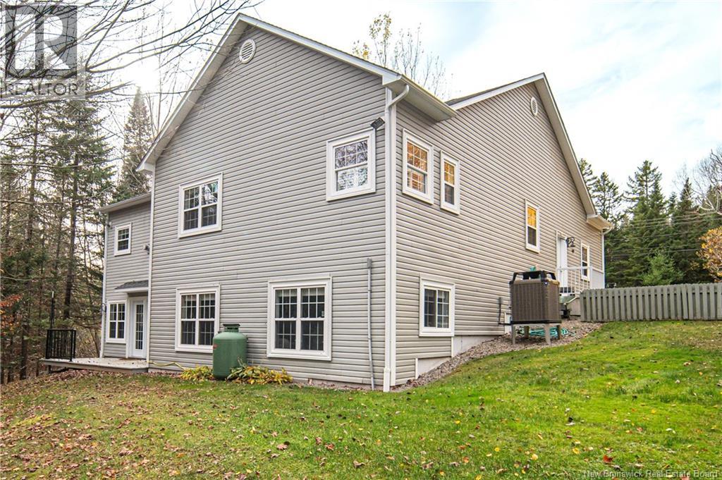 200 Deerwood, Hanwell, New Brunswick E3E 1C1 - Photo 45 - NB129548