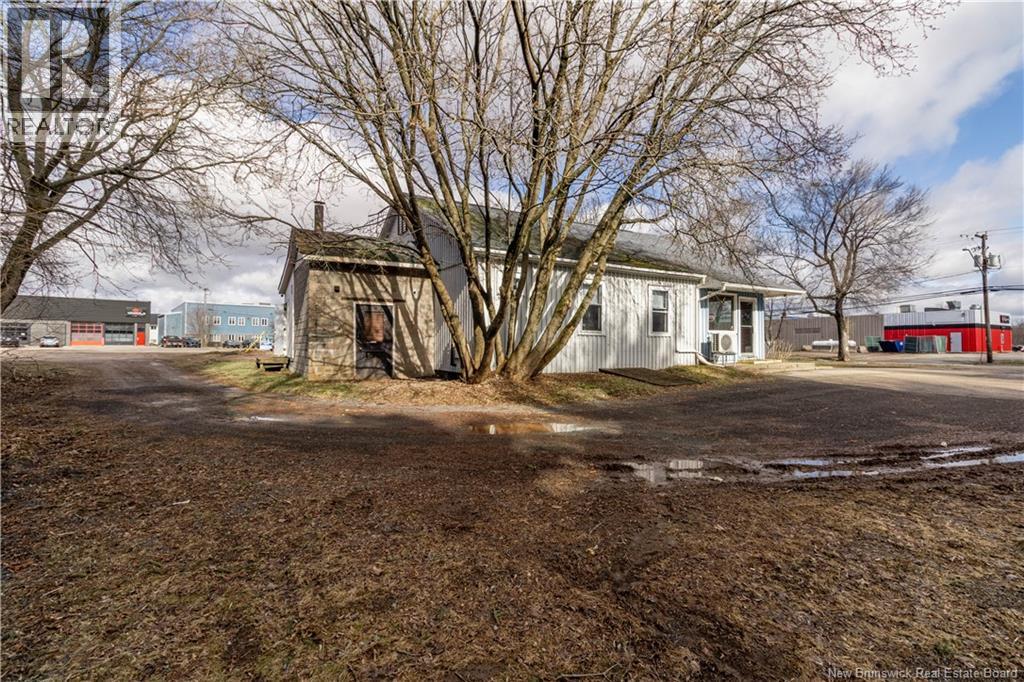 61 Winter Street, Sussex, New Brunswick  E4E 2J3 - Photo 12 - NB129580