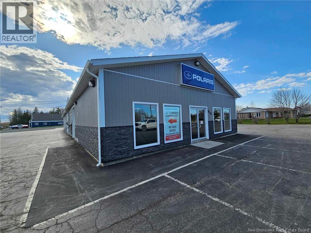 654 Principale Street, Beresford, New Brunswick  E8K 2B5 - Photo 3 - NB129612