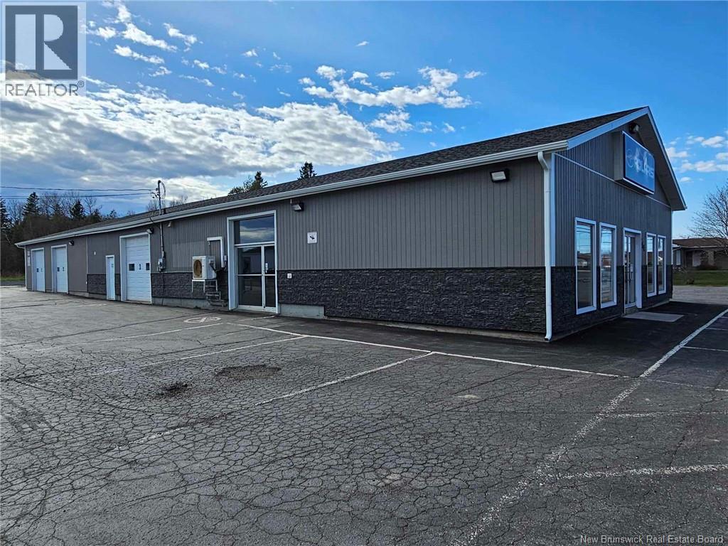 654 Principale Street, Beresford, New Brunswick  E8K 2B5 - Photo 6 - NB129612