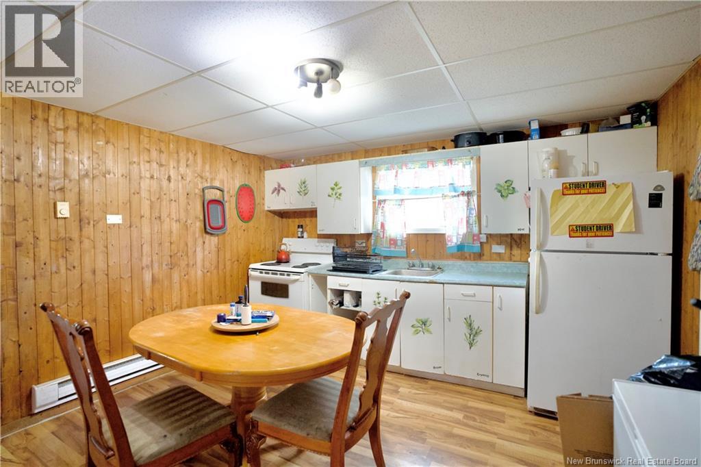 1520 St Mary Avenue, Bathurst, New Brunswick  E2A 2E3 - Photo 7 - NB129565