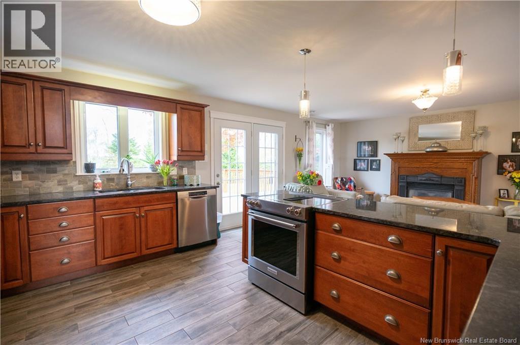86 Cedarwood Drive, Saint John, New Brunswick  E2K 5P4 - Photo 9 - NB129585