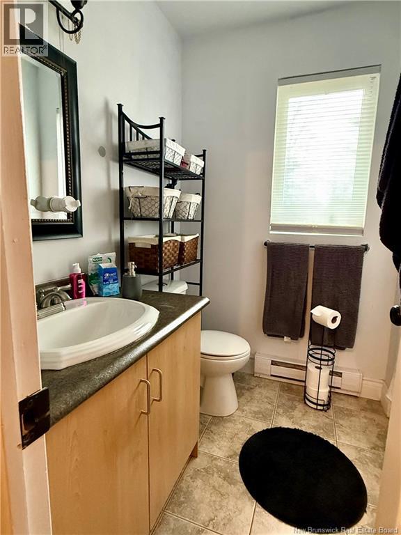 626 Charles, Dieppe, New Brunswick E1A 1Z6 - Photo 6 - NB129780