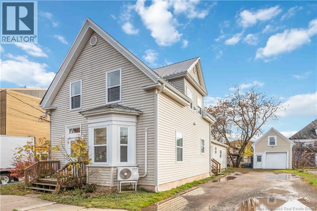 30 Fleet Street, Moncton, New Brunswick  E1C 1R9 - Photo 2 - NB129633