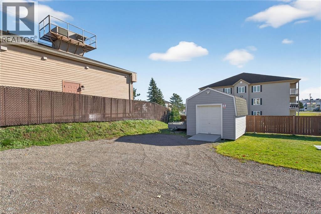 500 Champlain, Dieppe, New Brunswick  E1A 1P4 - Photo 10 - NB128261