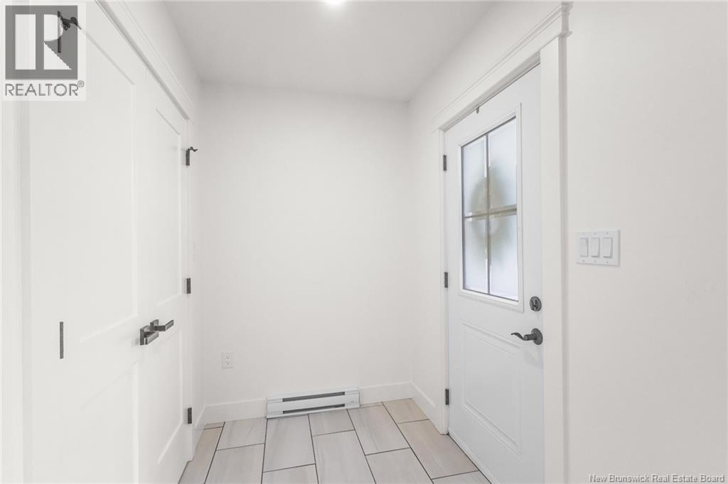 12 Briar Brook Place, Fredericton, New Brunswick E3A 3N1 - Photo 4 - NB130042