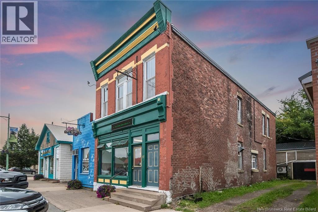 27 Broad Street, Sussex, New Brunswick  E1E 2J7 - Photo 2 - NB130040