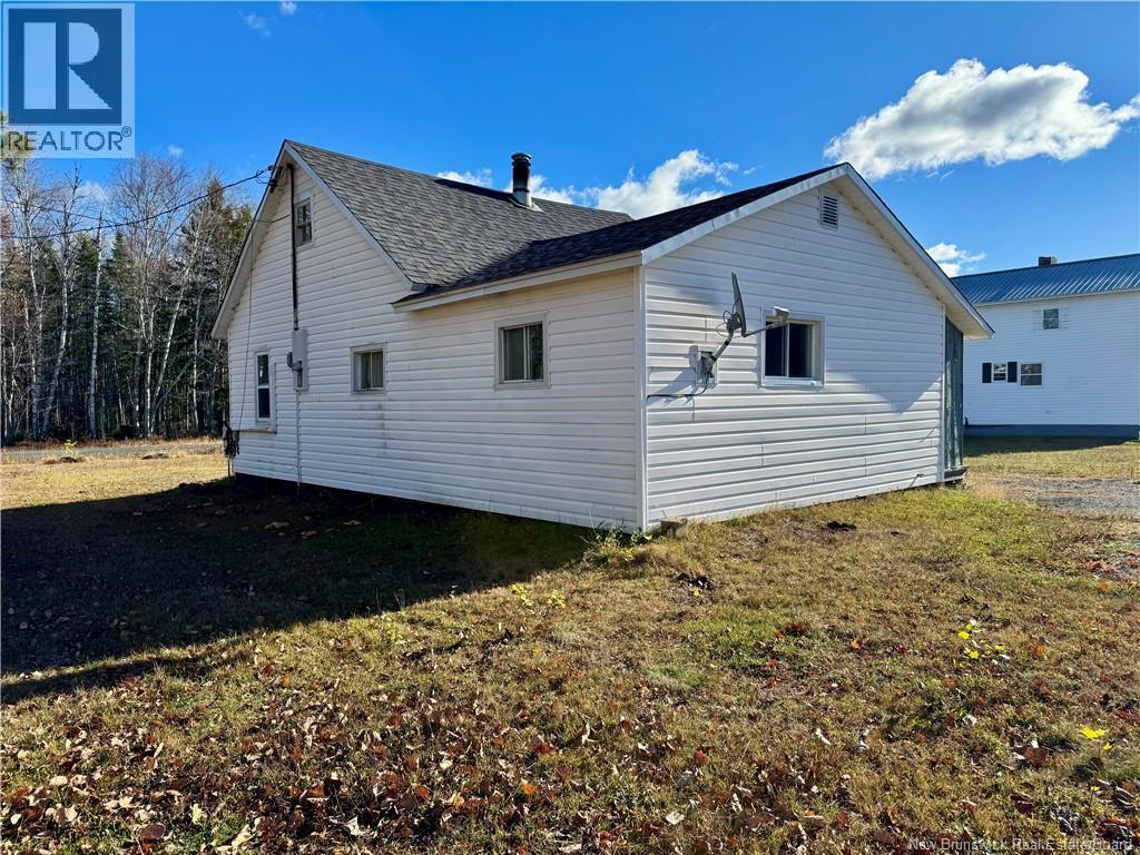 466 Route 123, Grand Lake, New Brunswick  E9C 1K4 - Photo 3 - NB130019