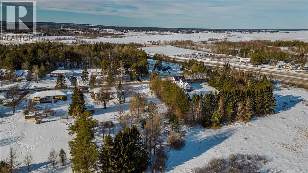 27 Harris Drive, Sackville, New Brunswick  E4L 3X6 - Photo 4 - NB130071