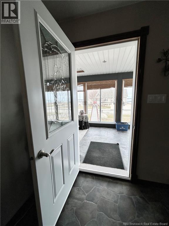 7662 Du Havre, Bas-Caraquet, New Brunswick  E1W 5X2 - Photo 19 - NB130078