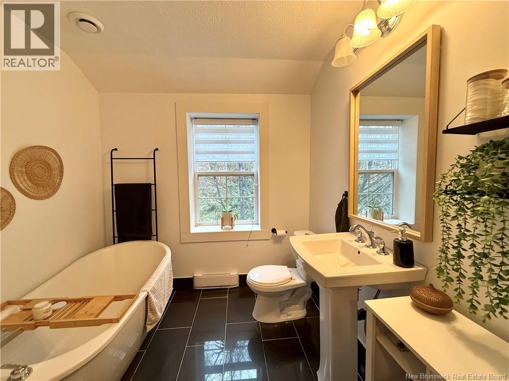 8 Conway Street, Edmundston, New Brunswick  E3V 1Z1 - Photo 32 - NB129981