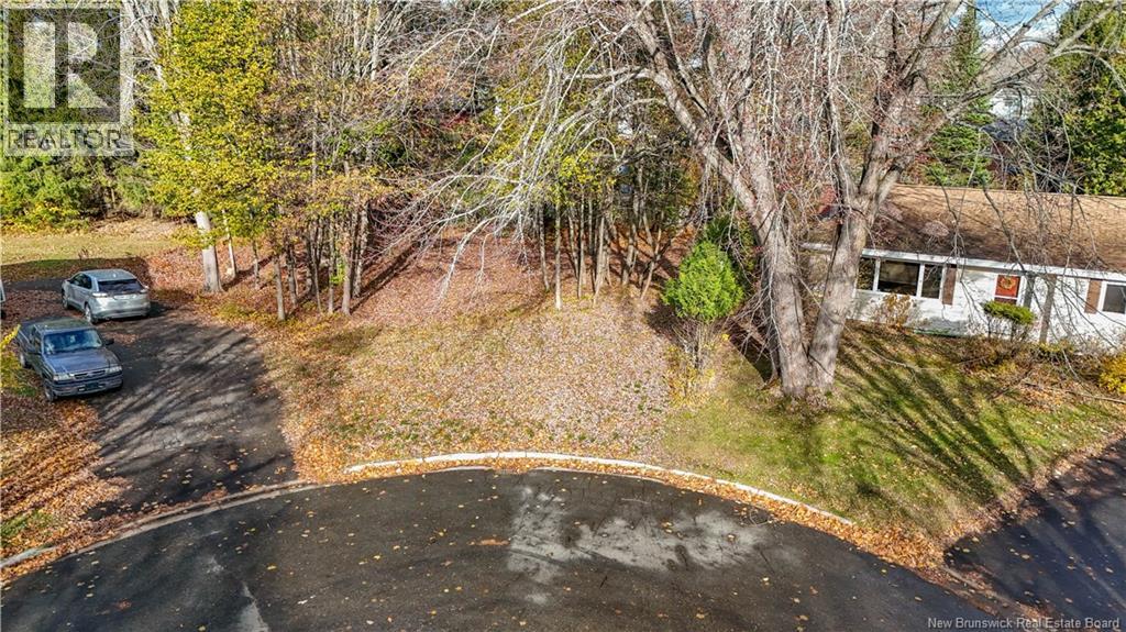 33 Burse Court, Fredericton, New Brunswick  E3A 3C7 - Photo 3 - NB130123