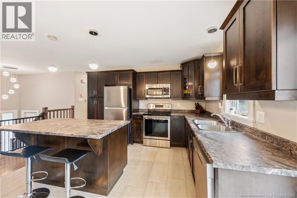 10 Guy, Shediac, New Brunswick E4P 0L5 - Photo 3 - NB130233