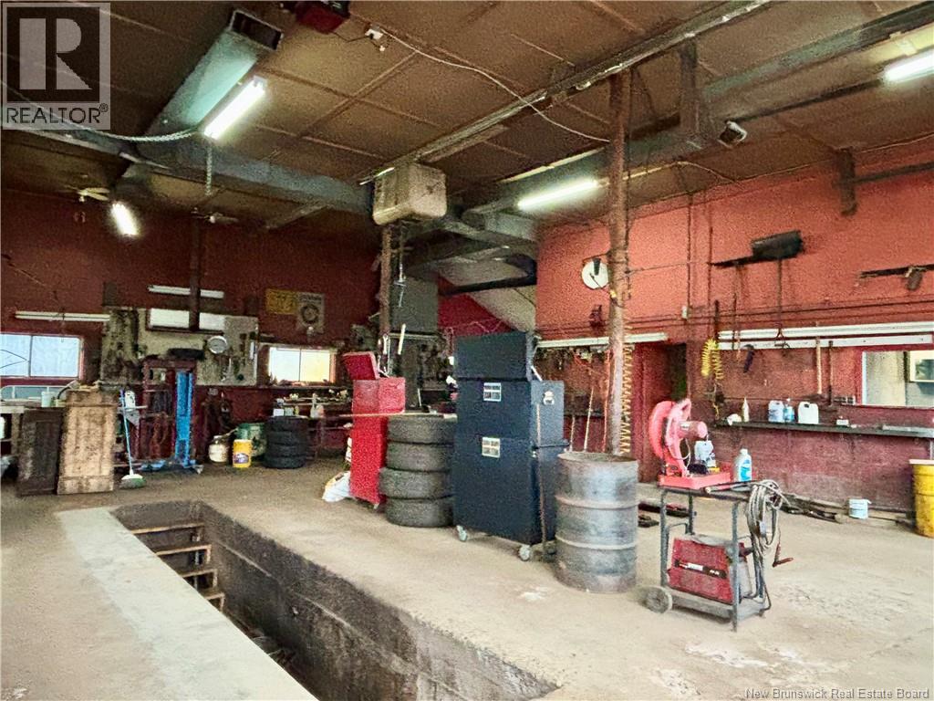 200 Rue Du Pecheur, Lamèque, New Brunswick  E8T 1K2 - Photo 10 - NB130257