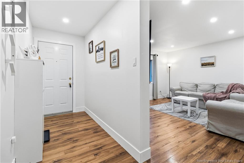 10 Frost Street, Riverview, New Brunswick E1B 4C9 - Photo 2 - NB130221