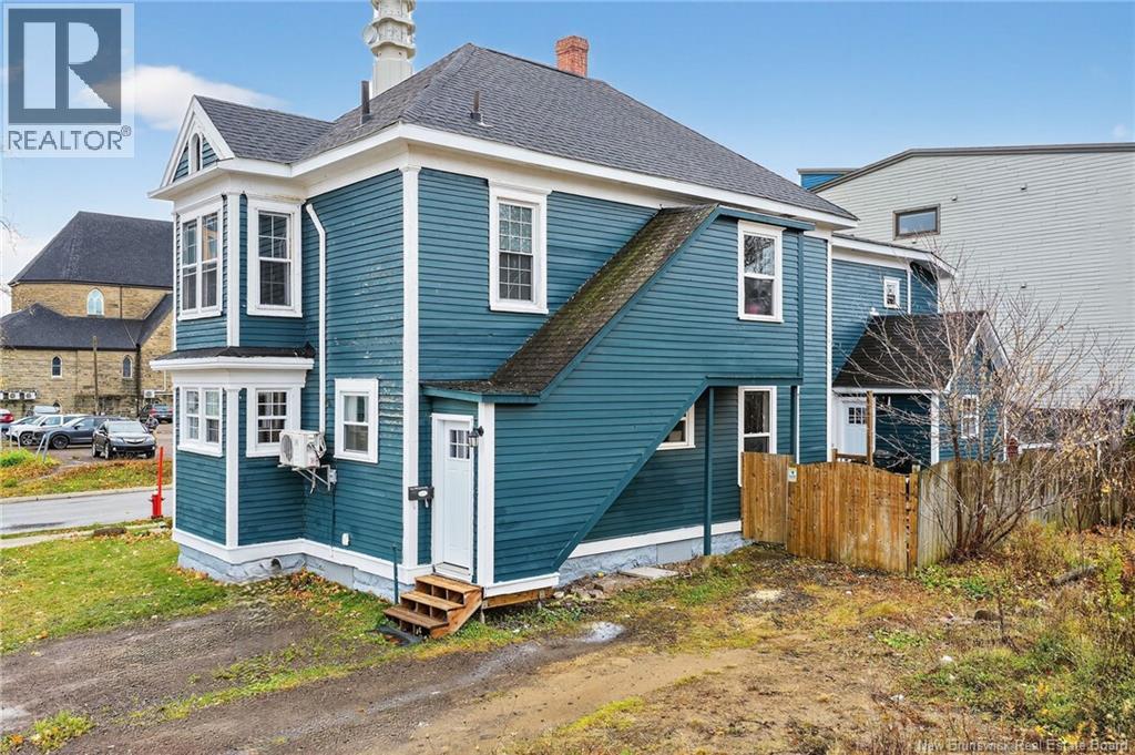78 Wesley Street, Moncton, New Brunswick  E1C 4V8 - Photo 3 - NB130234