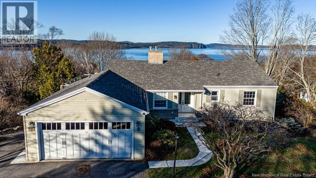 7 Crestline Road, Rothesay, New Brunswick E2H 1C5 - Photo 1 - NB130393