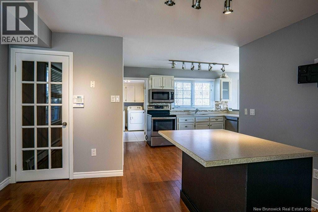 7 Crestline Road, Rothesay, New Brunswick E2H 1C5 - Photo 3 - NB130393