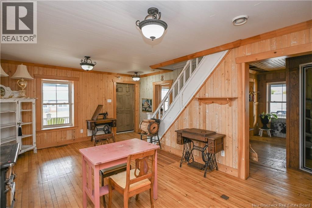 142 Boul Saint-Pierre E. Boulevard, Caraquet, New Brunswick  E1W 1B1 - Photo 12 - NB130516