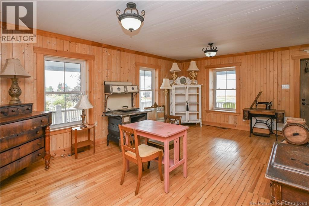 142 Boul Saint-Pierre E. Boulevard, Caraquet, New Brunswick  E1W 1B1 - Photo 13 - NB130516