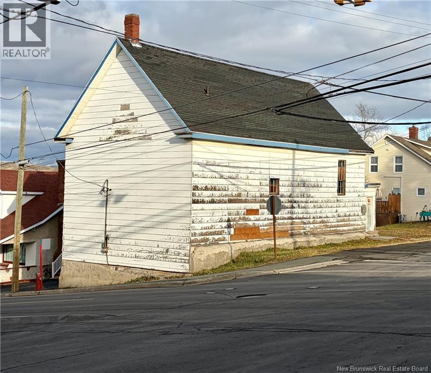 131 Renfrew, Dalhousie, New Brunswick