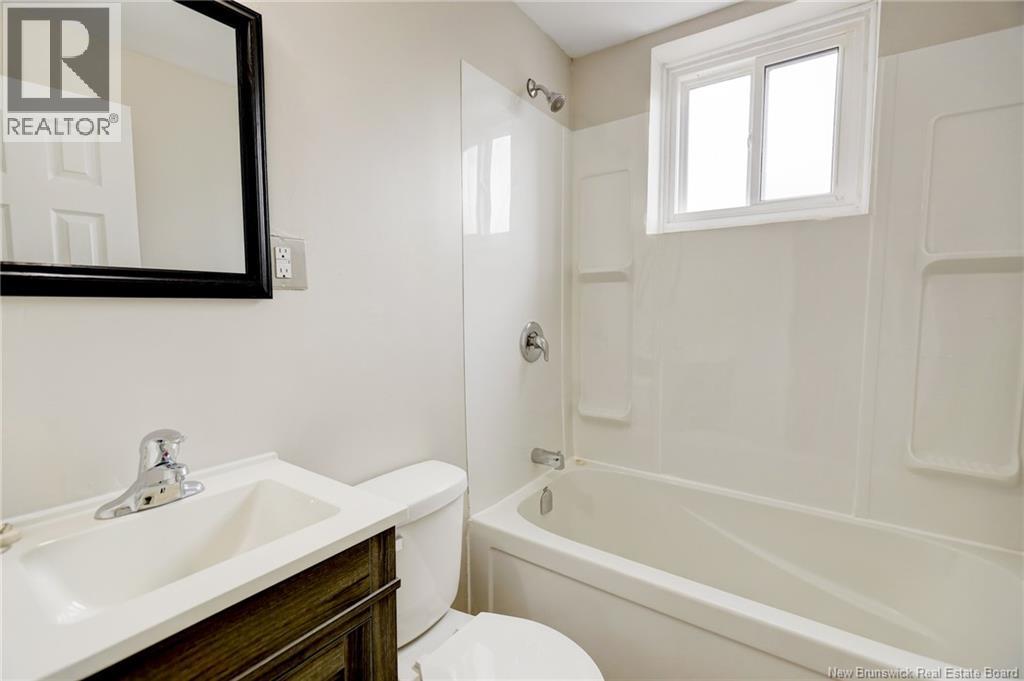 25-27 Whitney Avenue, Moncton, New Brunswick  E1C 8C5 - Photo 14 - NB130641