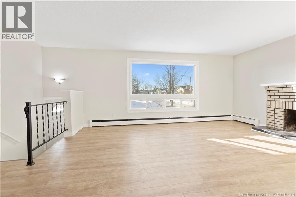 25-27 Whitney Avenue, Moncton, New Brunswick  E1C 8C5 - Photo 7 - NB130641