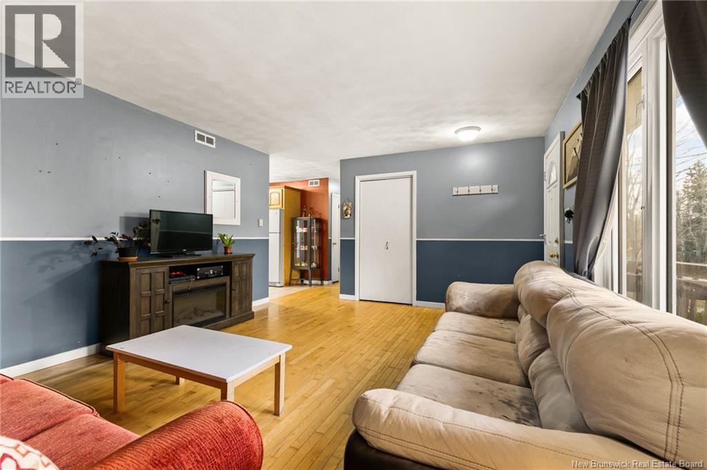 235 Pascal, Dieppe, New Brunswick E1A 2C8 - Photo 6 - NB130669