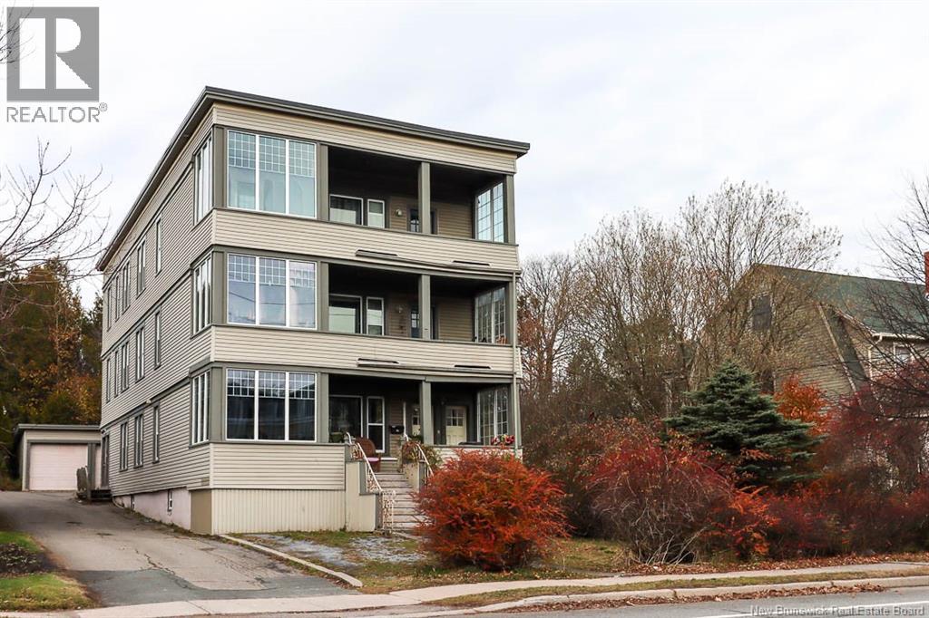 327-329 Douglas Avenue, Saint John, New Brunswick  E2K 1E8 - Photo 2 - NB130664