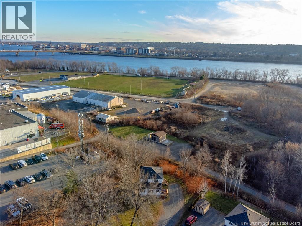 2 Hillcourt Drive, Fredericton, New Brunswick E3A 1S1 - Photo 32 - NB130716