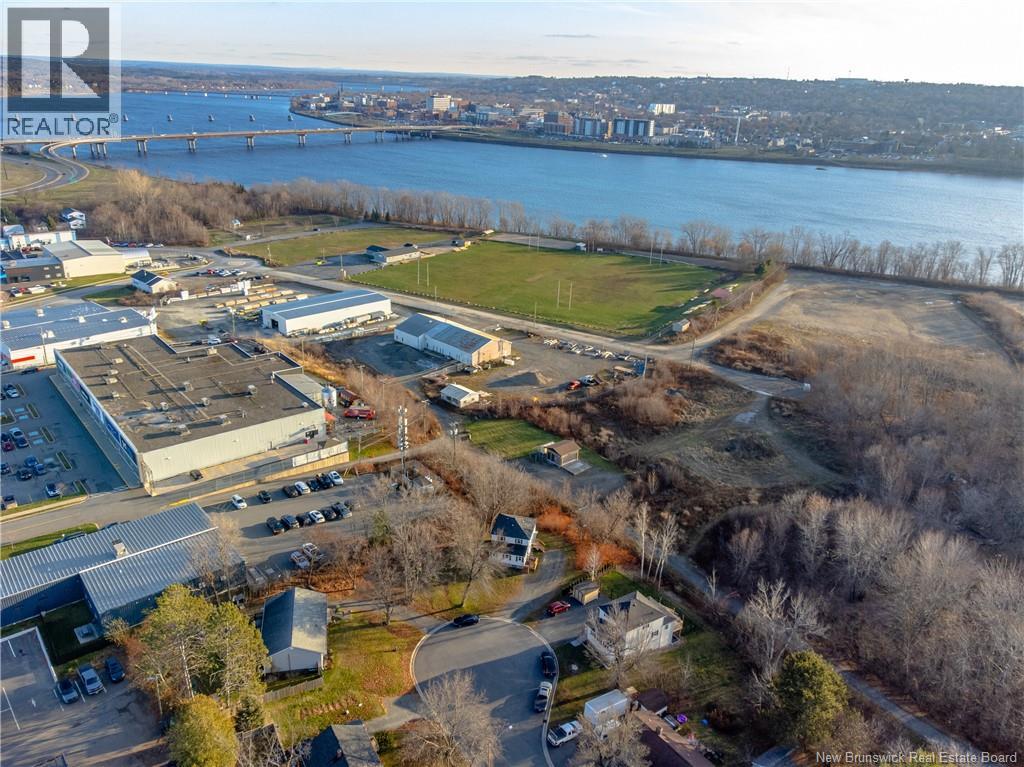 2 Hillcourt Drive, Fredericton, New Brunswick E3A 1S1 - Photo 33 - NB130716