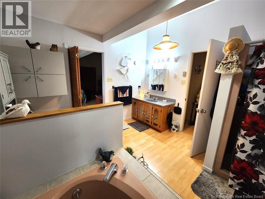 296 Victoria Street, Edmundston, New Brunswick  E3V 2H9 - Photo 5 - NB130719