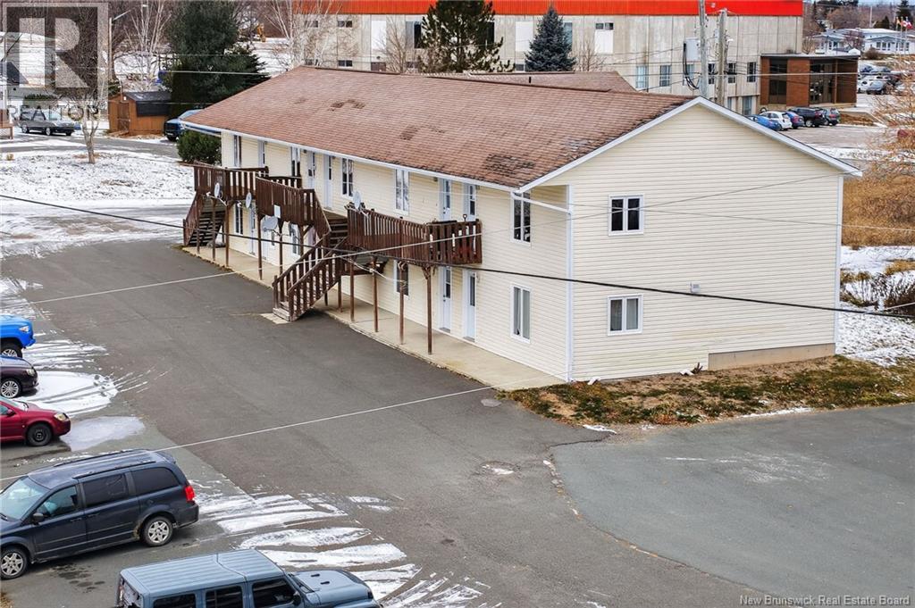 725 University Drive, Bathurst, New Brunswick E2A 0A9 - Photo 14 - NB130947