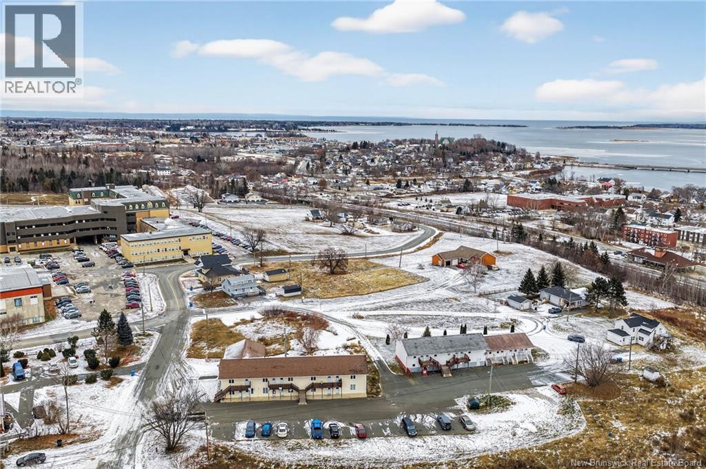 725 University Drive, Bathurst, New Brunswick E2A 0A9 - Photo 26 - NB130947