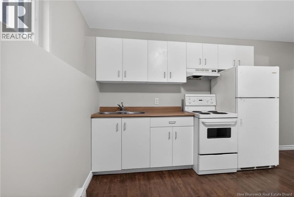 725 University Drive, Bathurst, New Brunswick E2A 0A9 - Photo 31 - NB130947