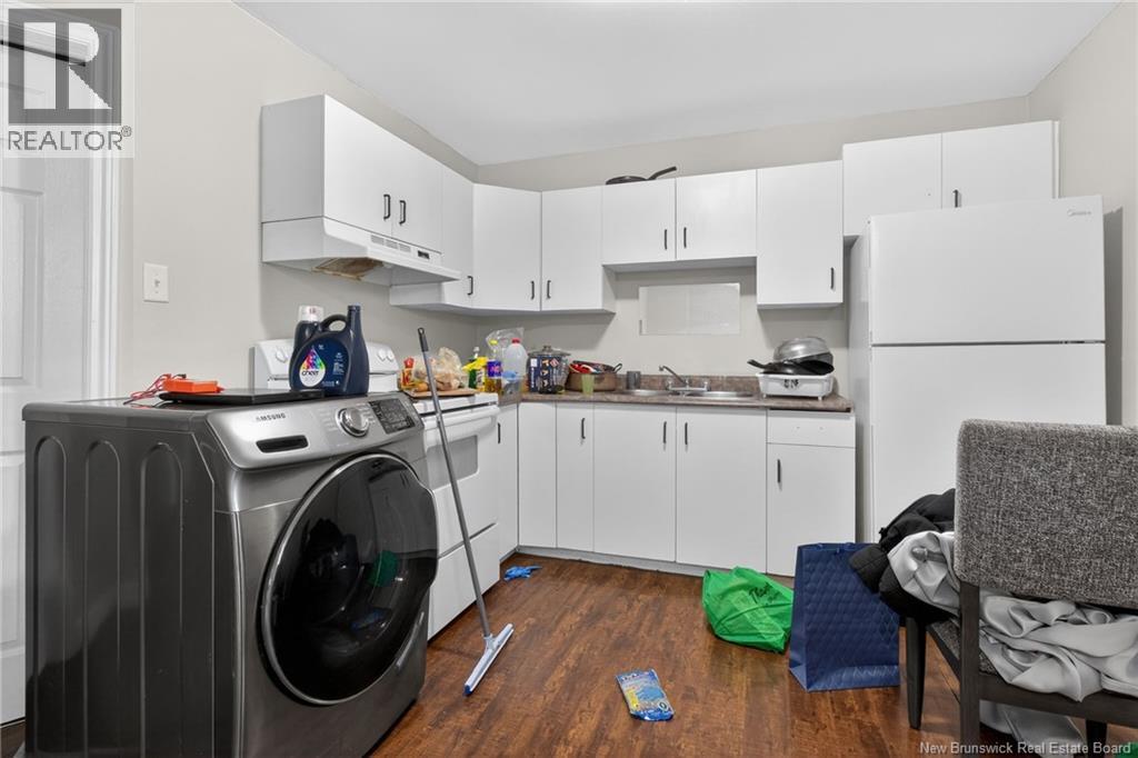 725 University Drive, Bathurst, New Brunswick E2A 0A9 - Photo 41 - NB130947