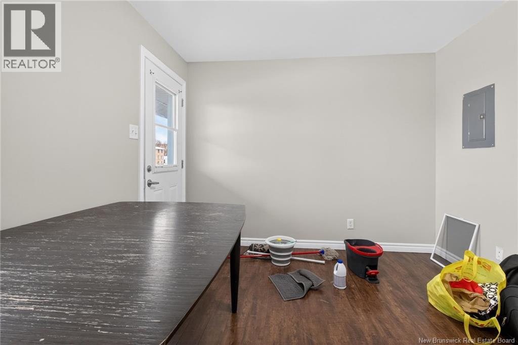 725 University Drive, Bathurst, New Brunswick E2A 0A9 - Photo 42 - NB130947