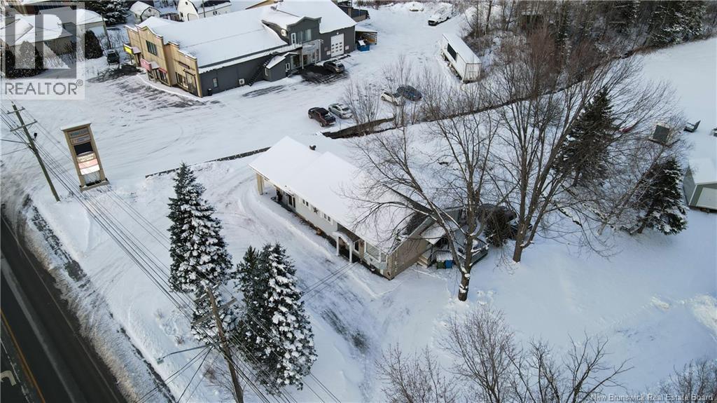 711 Victoria Street, Edmundston, New Brunswick  E3V 3S9 - Photo 5 - NB130933
