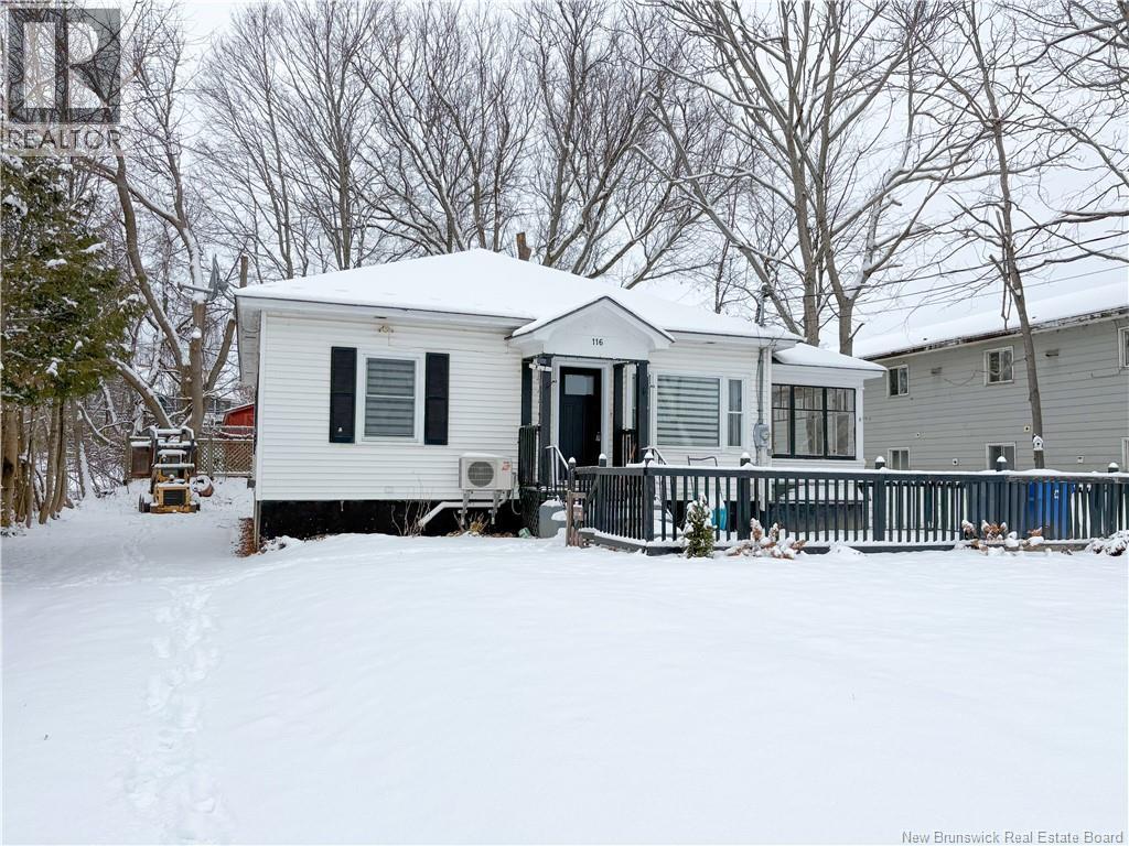 116 Union Street, Woodstock, New Brunswick E7M 2X1 - Photo 2 - NB130953