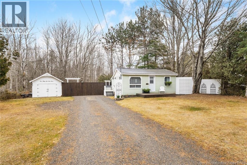 132 Post Road, Minto, New Brunswick  E4B 3A1 - Photo 3 - NB131023