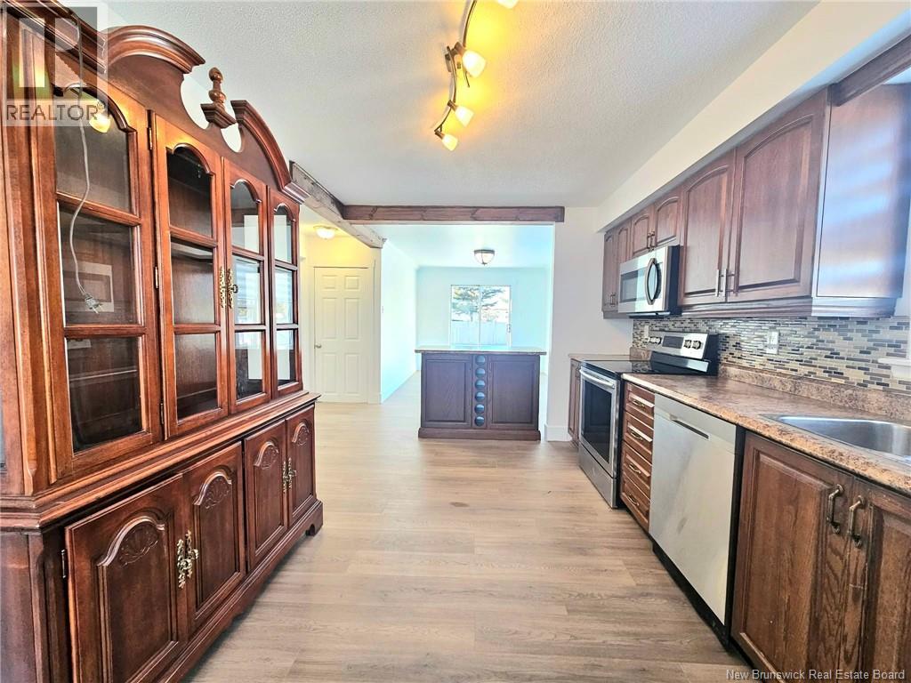 239 Godin, Beresford, New Brunswick  E8K 1T4 - Photo 16 - NB131043